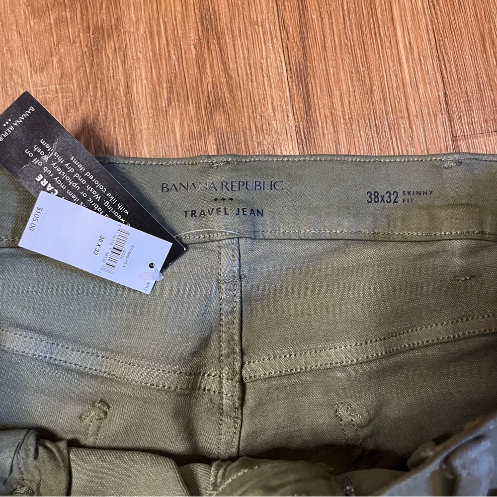 Banana Republic Green Travel Jeans - Picture 3 of 11